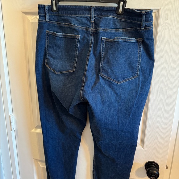 Loft The Skinny Jeans - Picture 2 of 3